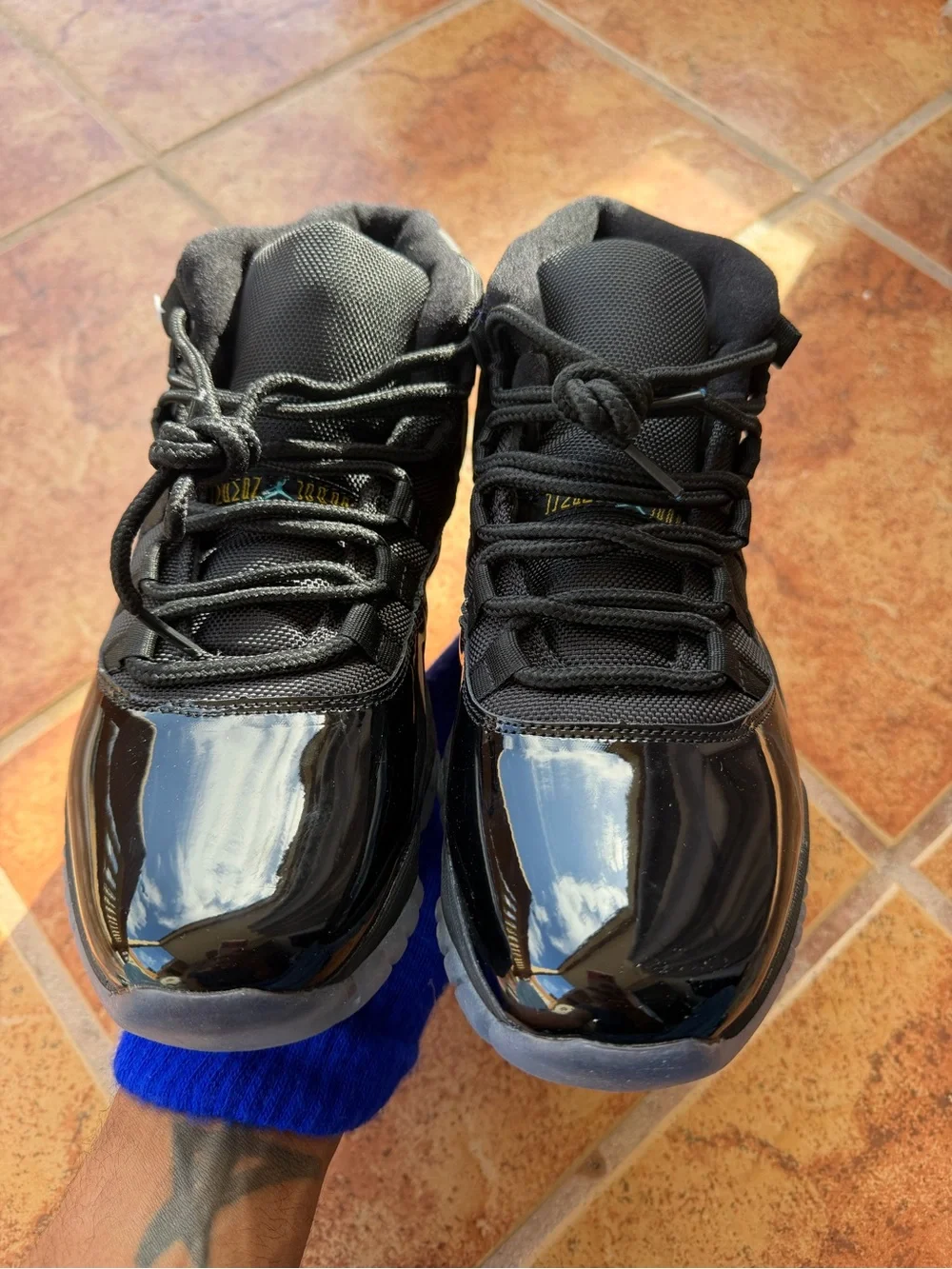 Size 8 Men’s And Women’s 9.5 - Jordan Retro 11 Gamma Blue 2025
